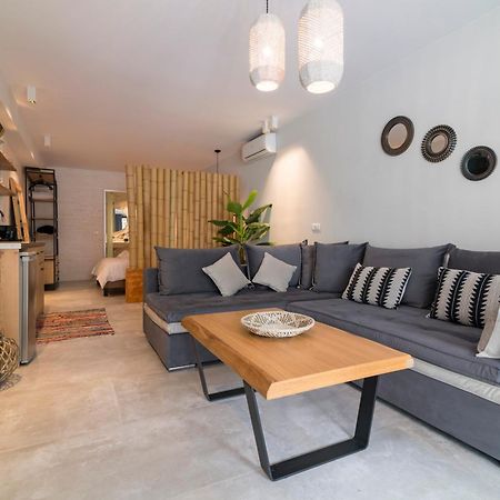 Olia Suites 帕尔加 客房 照片