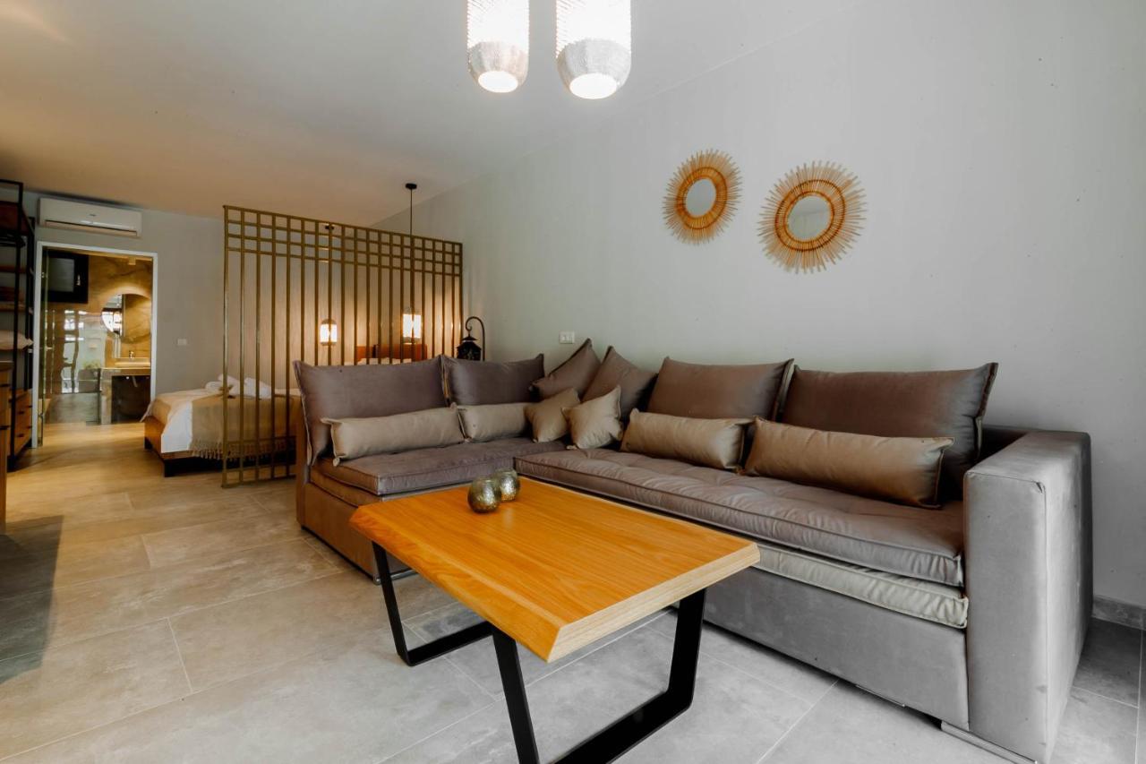 Olia Suites 帕尔加 外观 照片