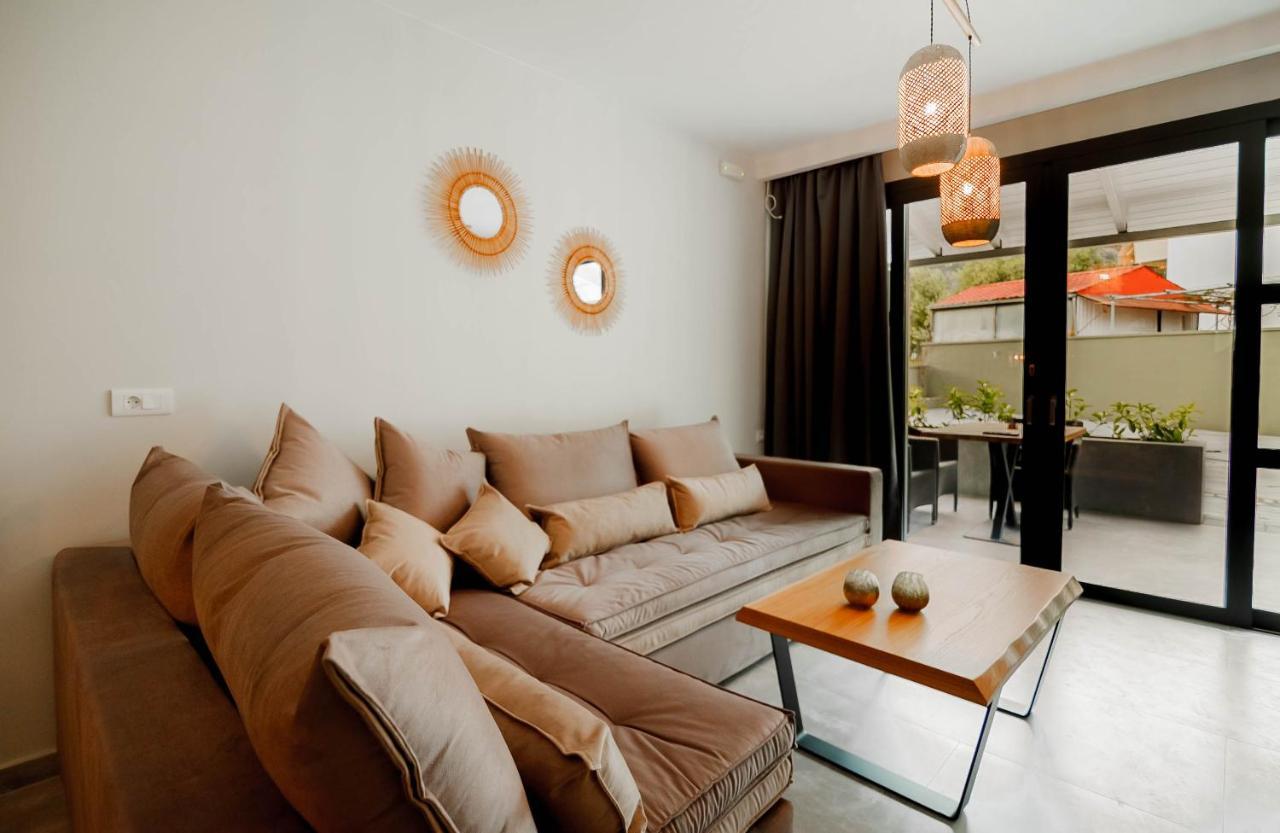 Olia Suites 帕尔加 外观 照片
