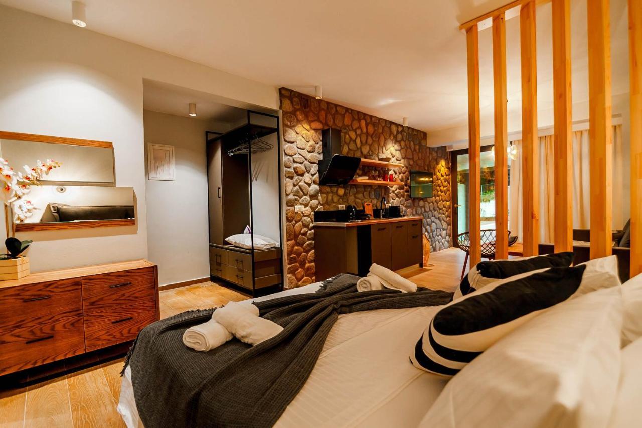 Olia Suites 帕尔加 外观 照片