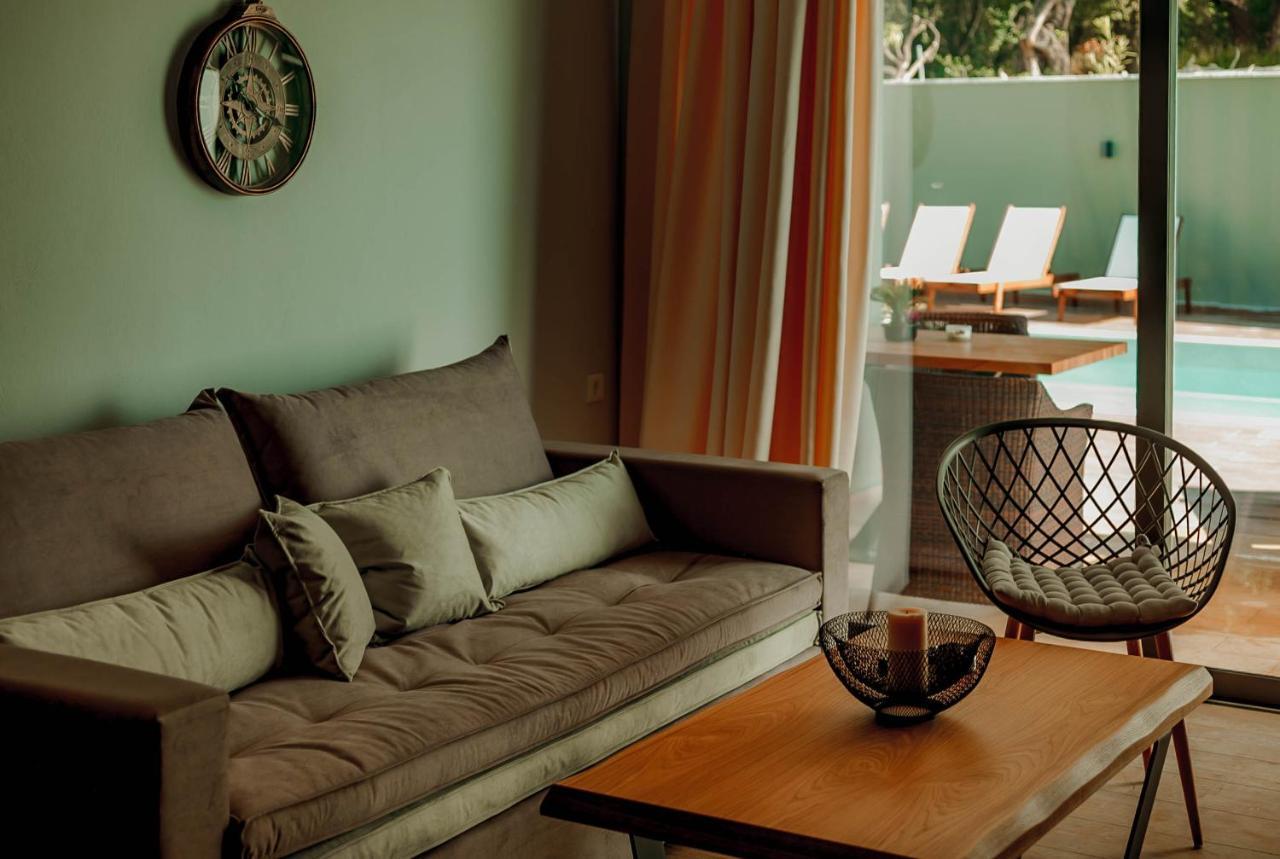 Olia Suites 帕尔加 外观 照片