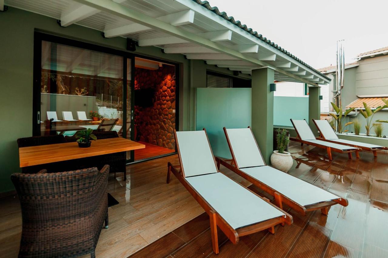 Olia Suites 帕尔加 外观 照片